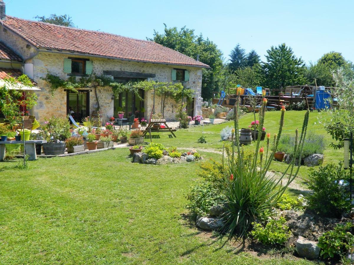 Chez Daisy Villa Montbron Exterior foto