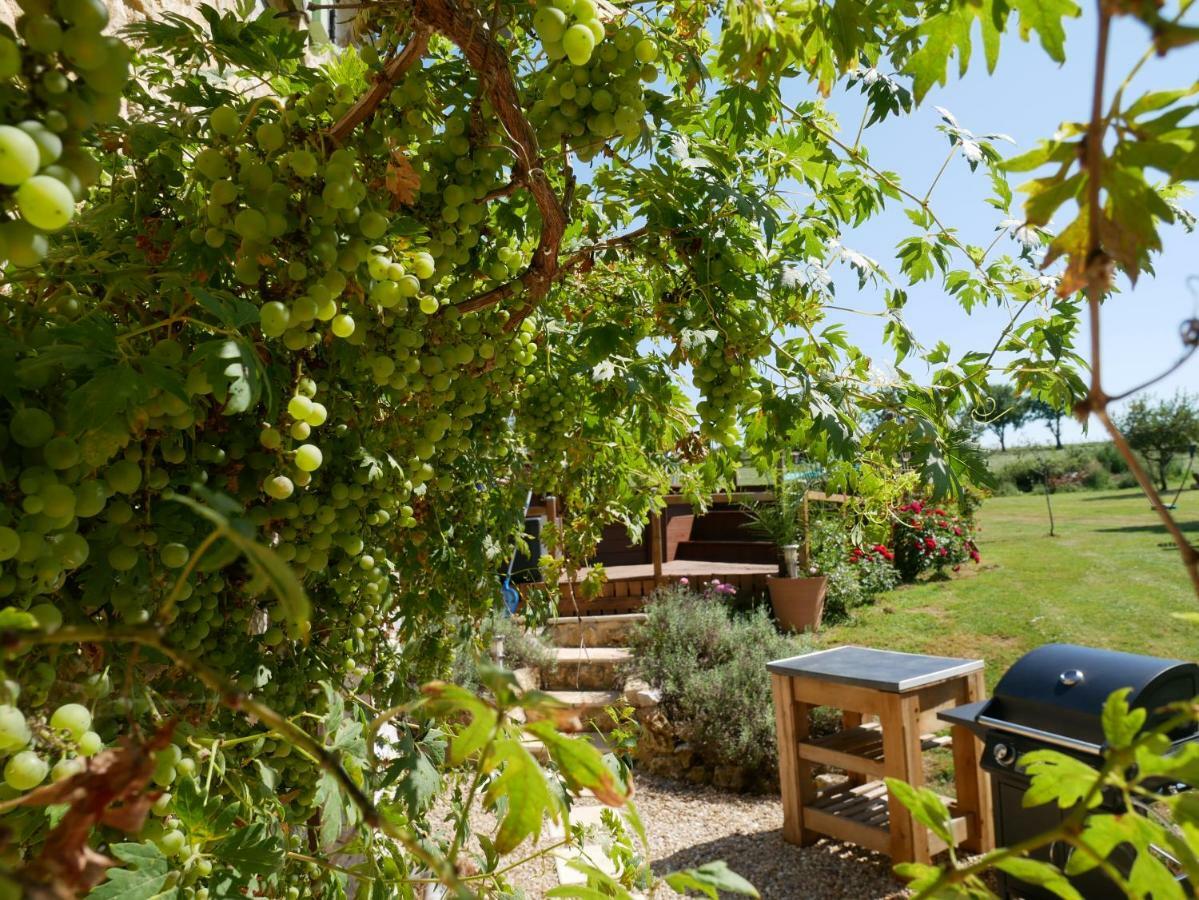 Chez Daisy Villa Montbron Exterior foto