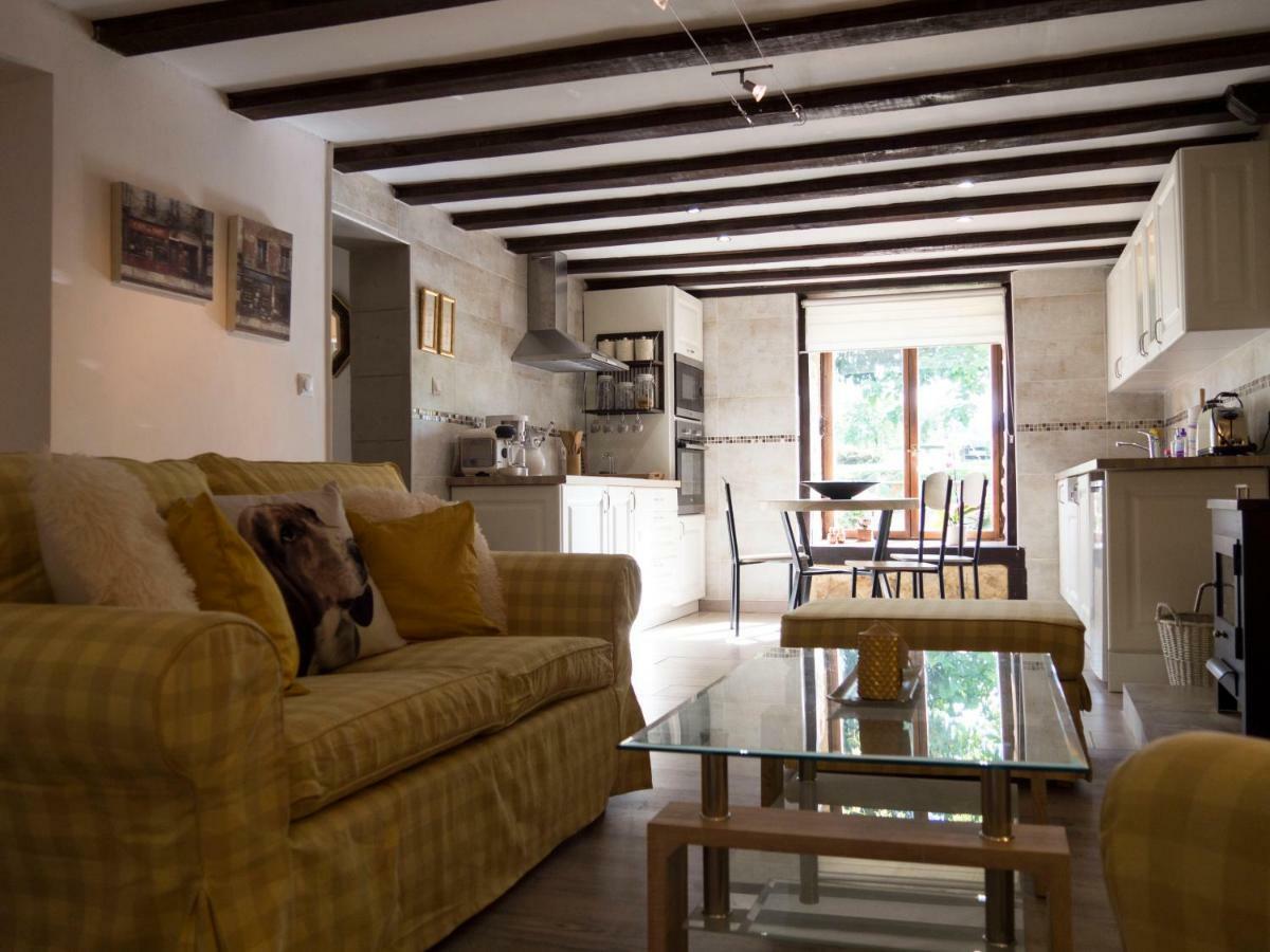 Chez Daisy Villa Montbron Exterior foto